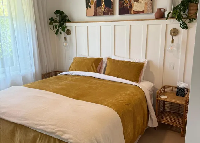 Luxury Magnolia Bungalow